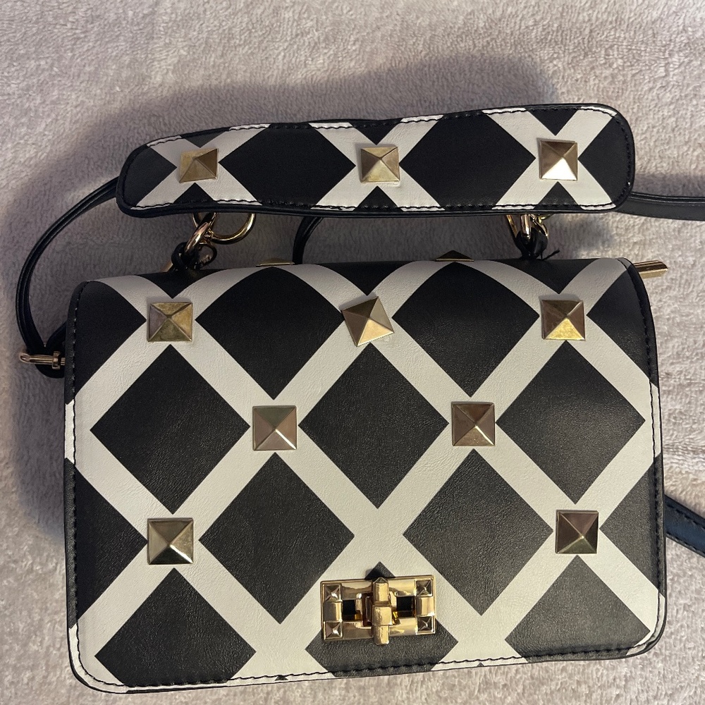 New York and company crossbody